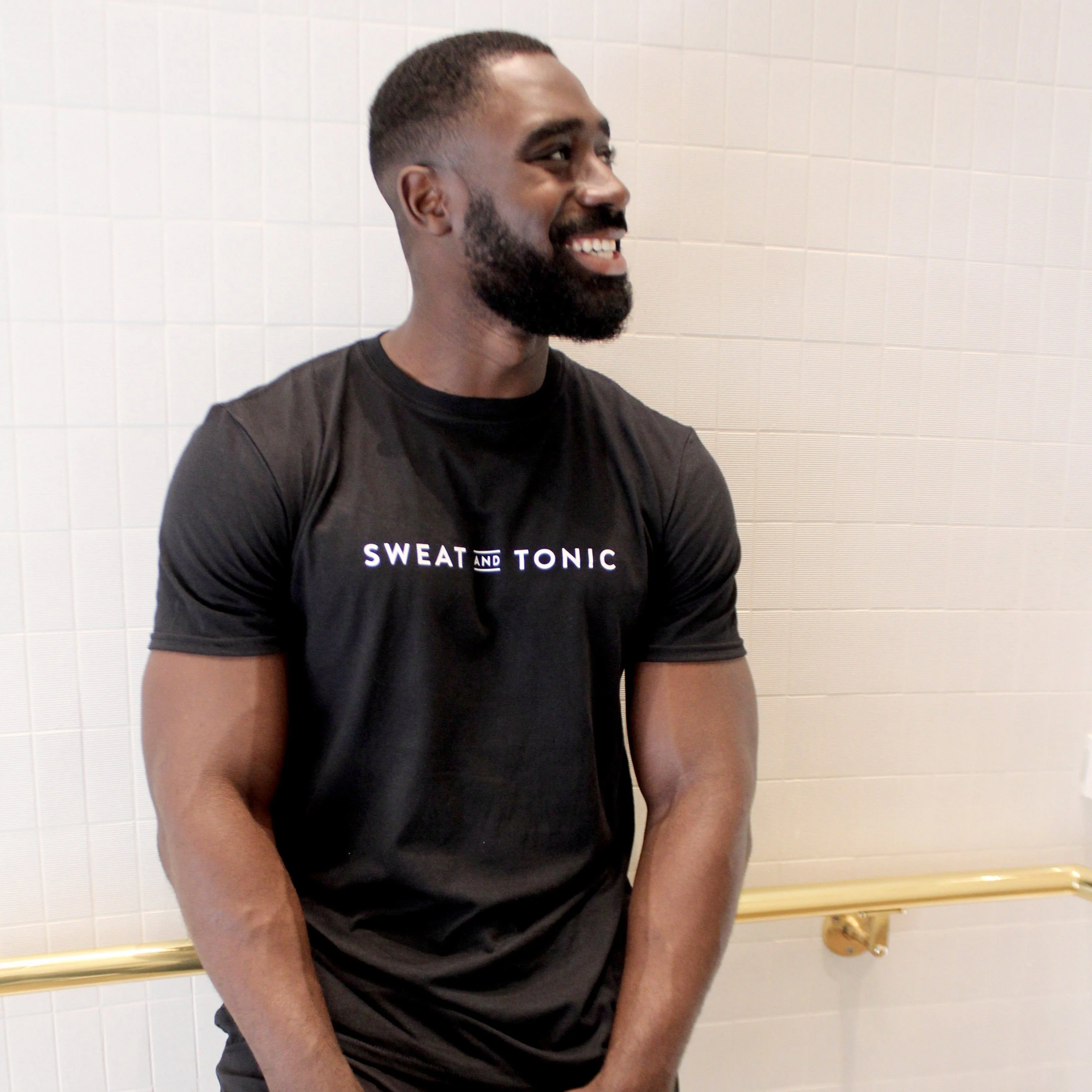 S&T Unisex Tee - Image 6