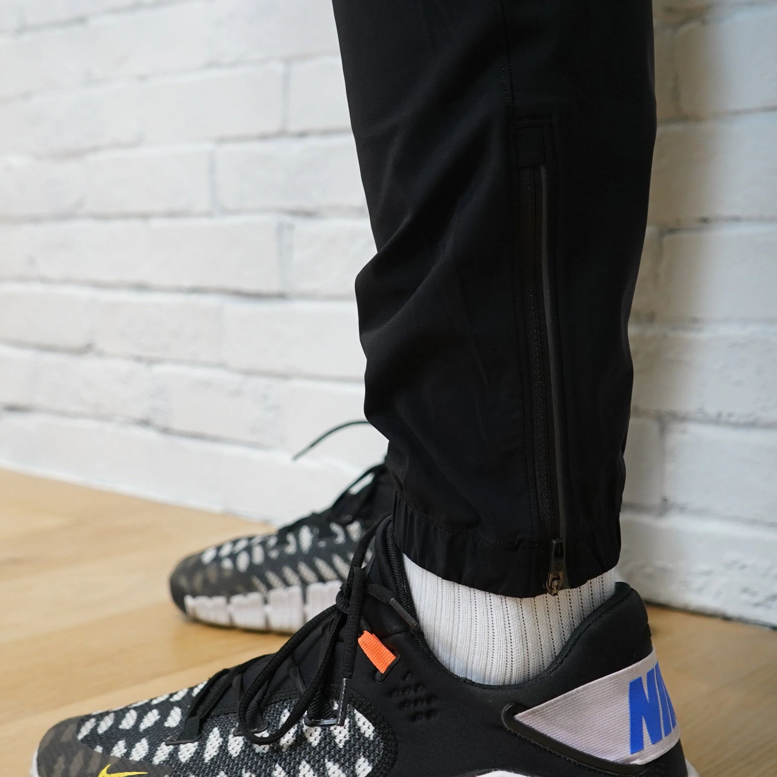 S&T x lululemon Surge Jogger - Image 6